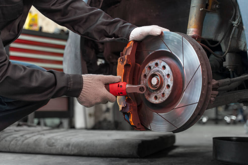 Brake Repair & Brake Pad Replacement Abu dhabi